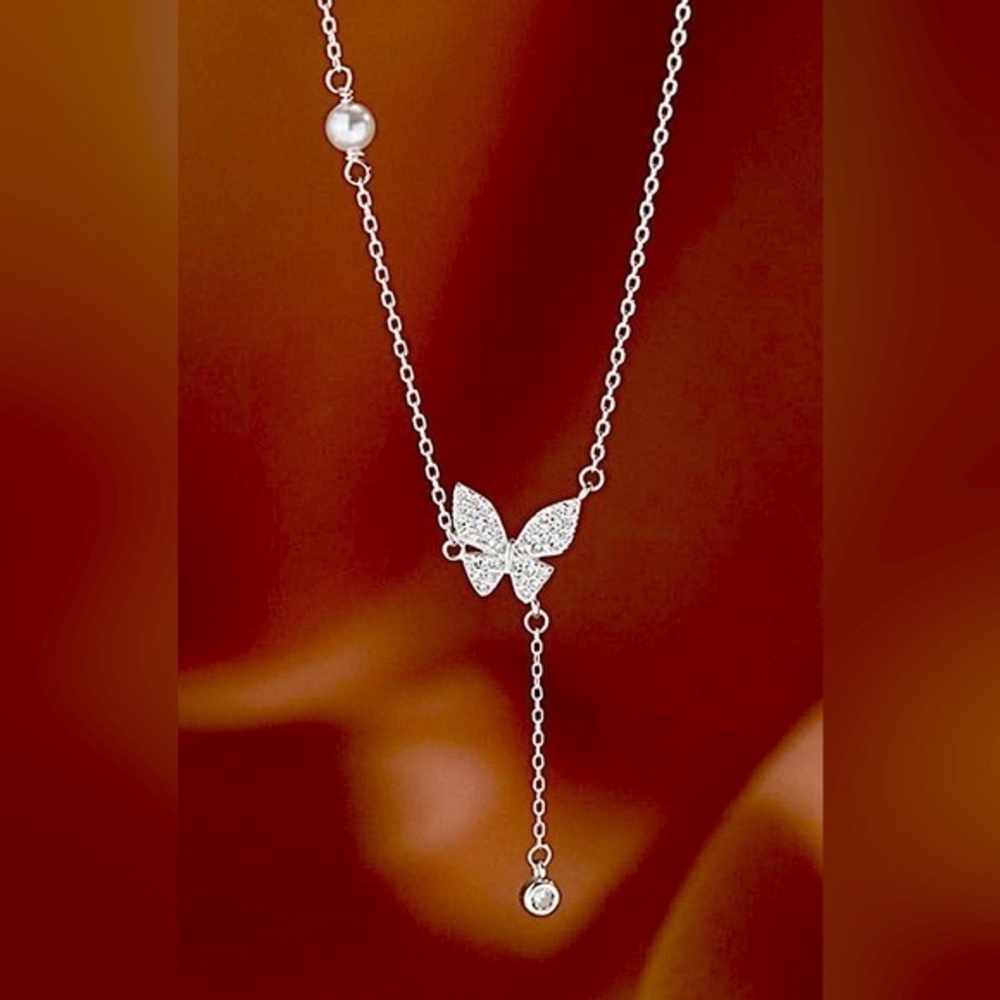 “Natalia” NEW Silver Plated Link Chain Pearl butterfly Necklace ☘️3/$30